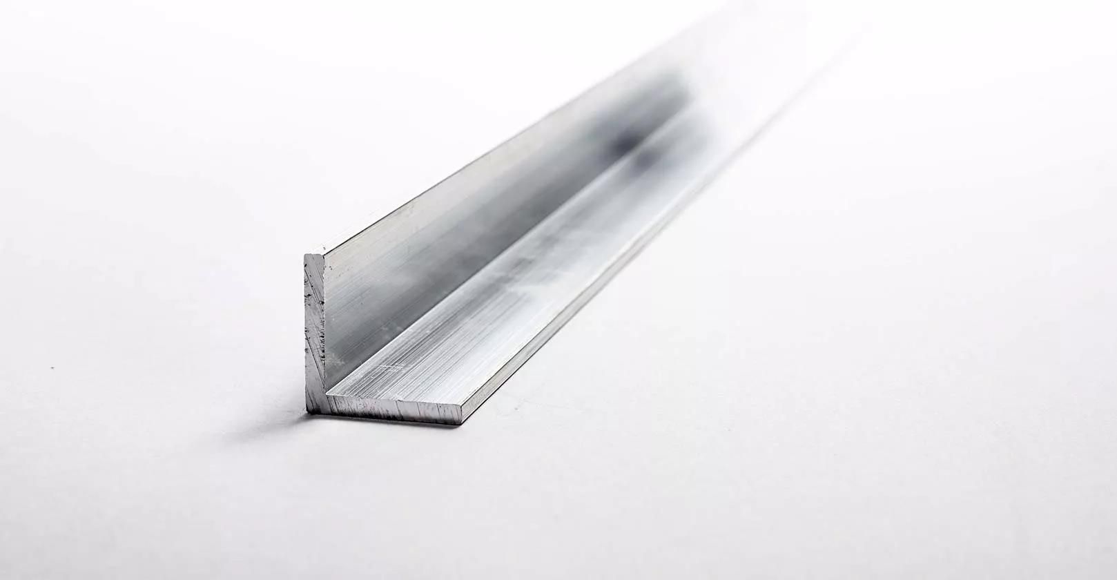 4 Stück C-Profil Edelstahl 1mm Aussen K320 Höhe 50mm Breite