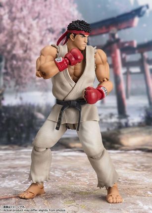 Bandai Tamashii Nations Street Fighter S.H. Figuarts Action Figure Ryu (Outfit 2) 15cm
