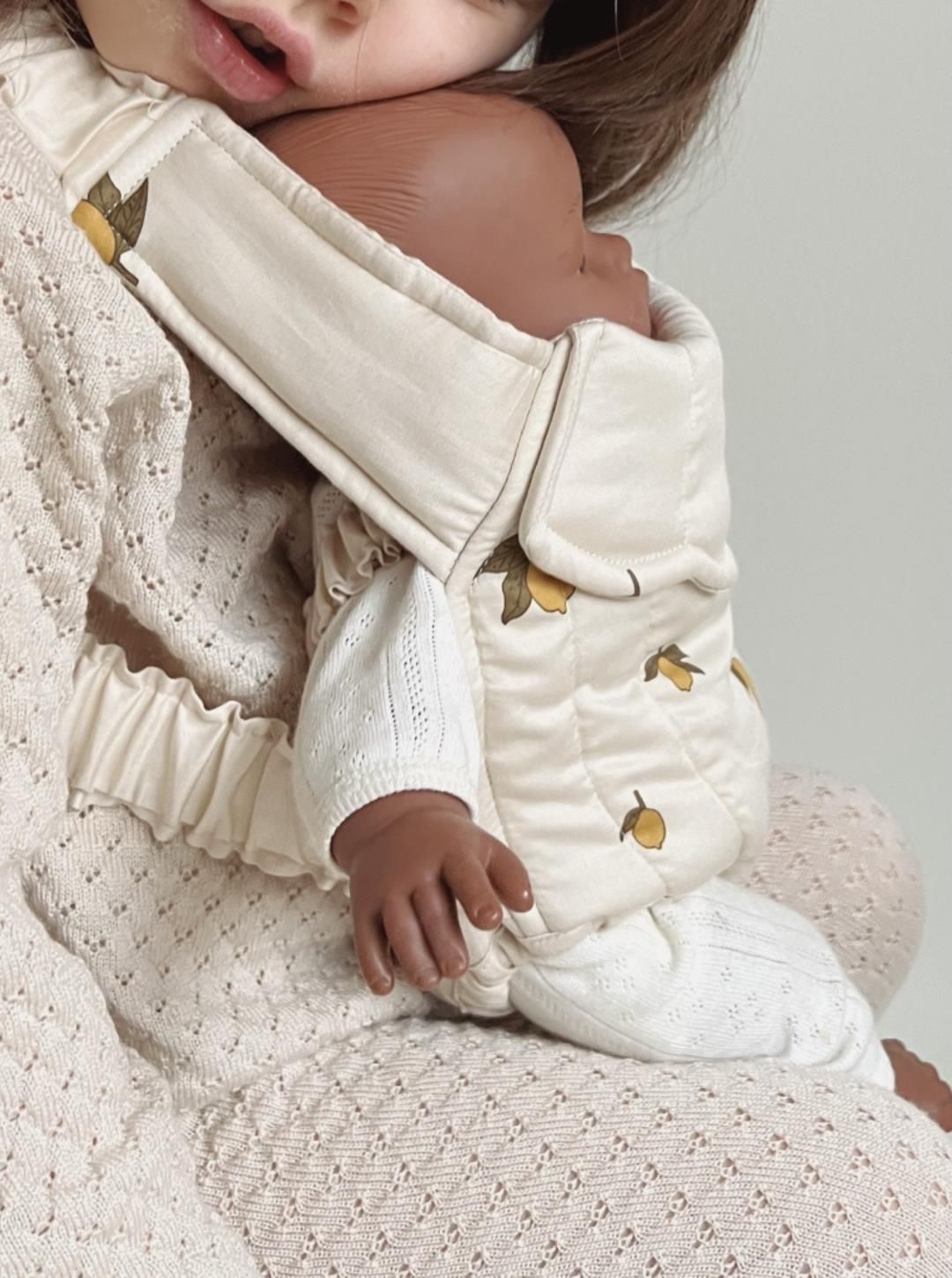 Konges Sløjd Nosidło Dla Lalki Lemon Doll Carrier Ceny i opinie