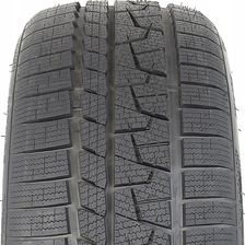 Royal Black Royalwinter Uhp 215/45R18 93V Xl