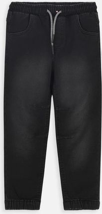 Spodnie jeansowe czarne joggery z kieszeniami o fasonie REGULAR