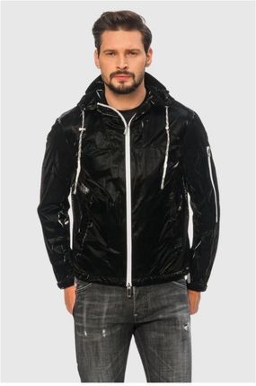 EMPORIO ARMANI Czarna kurtka z tkaniny technicznej extra shiny glass