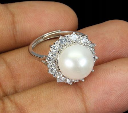 Pierścionek srebrny naturalna kremowa perła cyrkonie r 16