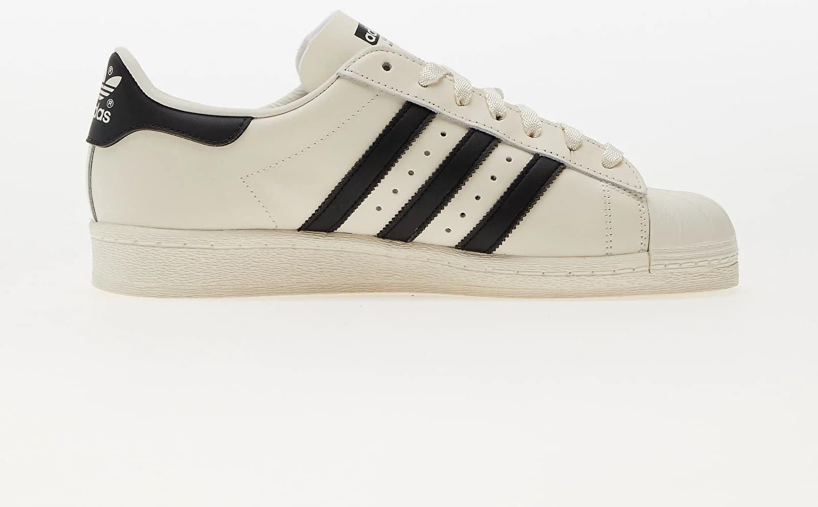 送料・関税込 ★ Adidas ★ Superstar 82 Off White Dark Green Adidas Originals Superstar 82 Cloud White/ Core Black/ Off