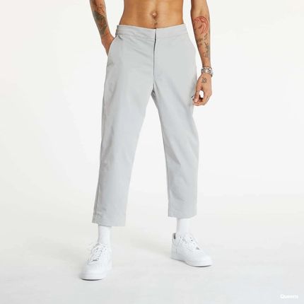 Nike Sportswear Style Essentials Unlined Cropped Trousers Grey