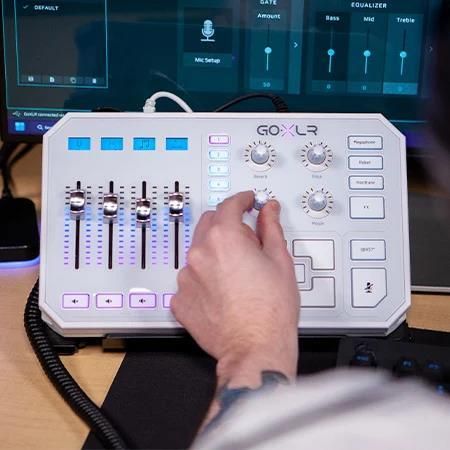 DJ機材 GO:XLR TC HELICON / GoXLR-WH TC Helicon GO XLR - Sklep Muzyczny Music Center - Sklep