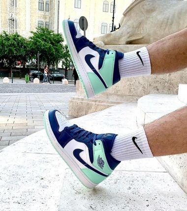 シューズ(男性用) Nike Air Jordan 1 Mid \"Blue Mint\" Nike Air Jordan 1 Mid 