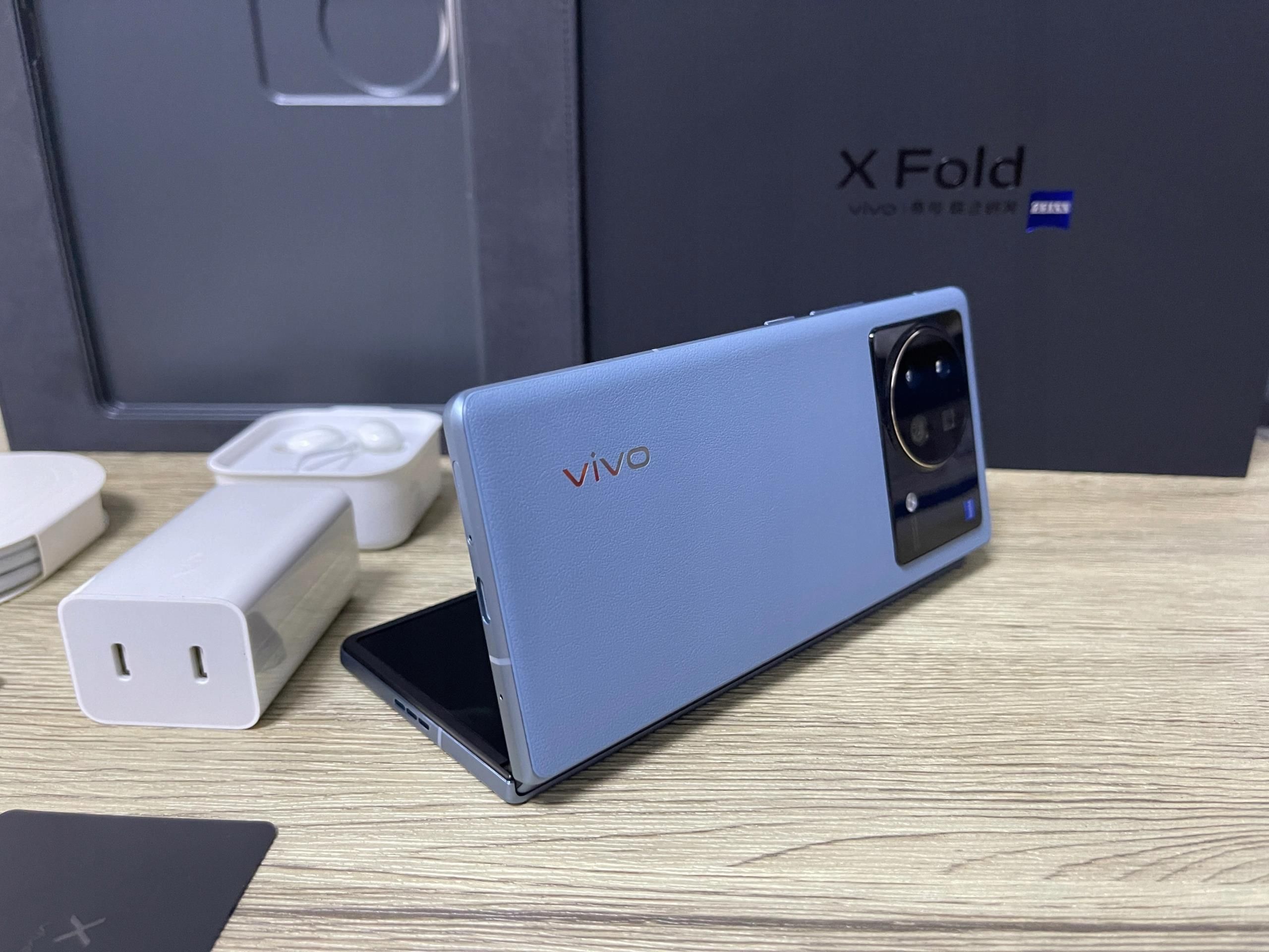 Vivo X Fold 12/256GB Niebieski - Cena, opinie na Ceneo.pl