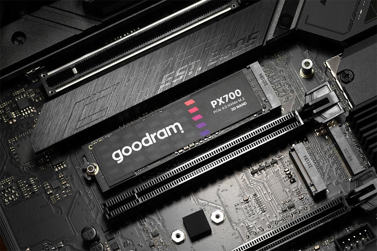 サーバー W2174G NVMe1T+HDD4T RAM32G Quadro Office Dysk SSD Goodram 1TB M.2 PCIe Gen4 NVMe PX700