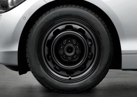 Koła zimowe BMW 16” Stalowe Steel Wheels 12 Seria 1 (F40) 36115A27970