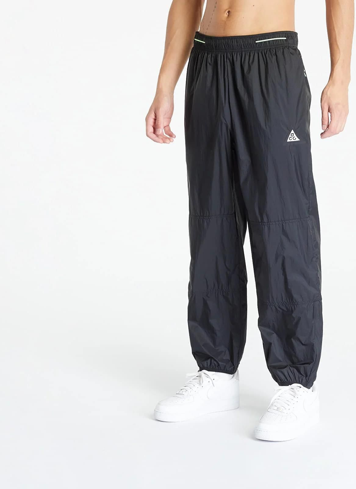 NIKE ACG ナイキ 軽量 ナイロンパンツCinder Cone 2023 ☆NIKE☆ACG 'CINDER CONE' ウインドシェルパンツ☆追跡可 (Nike