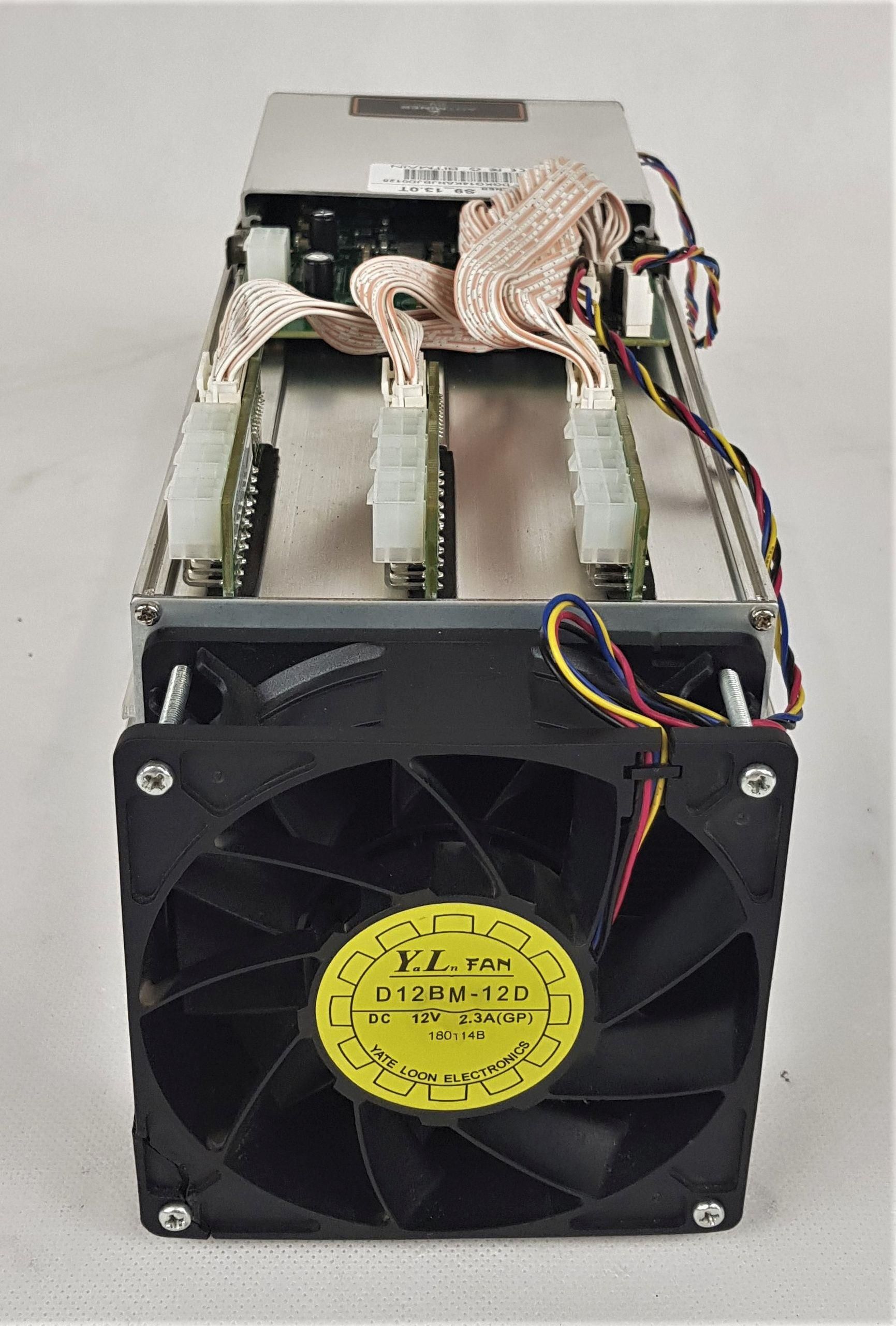 Sprzęt komputerowy outlet Produkt z Outletu: Bitmain Koparka