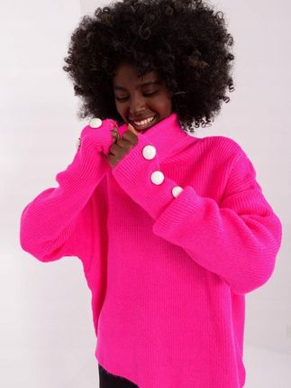 Sweter fluo różowy z golfem i guzikami na rękawach