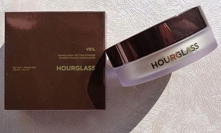 Hourglass Veil Translucent Setting Powder Transparentny Puder Sypki Odcień Translucent 10,5g