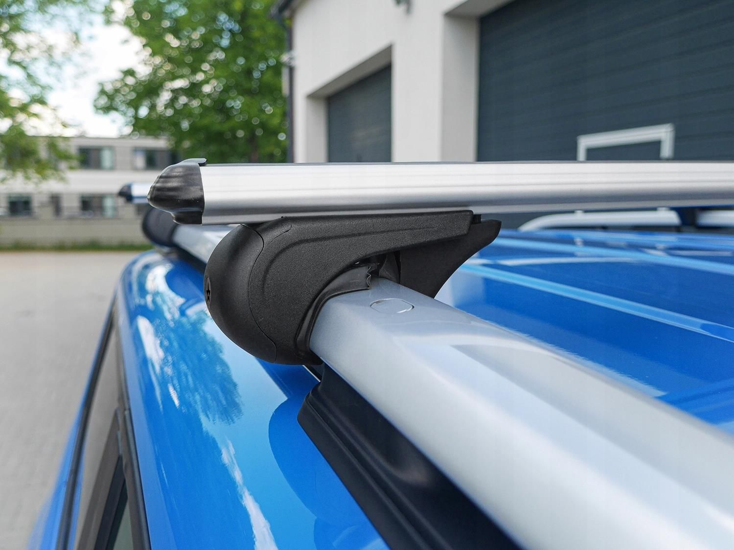 Barres De Toit Longitudinales Pour VW T6 Transporter 2015-2025 L2 Alu Noir