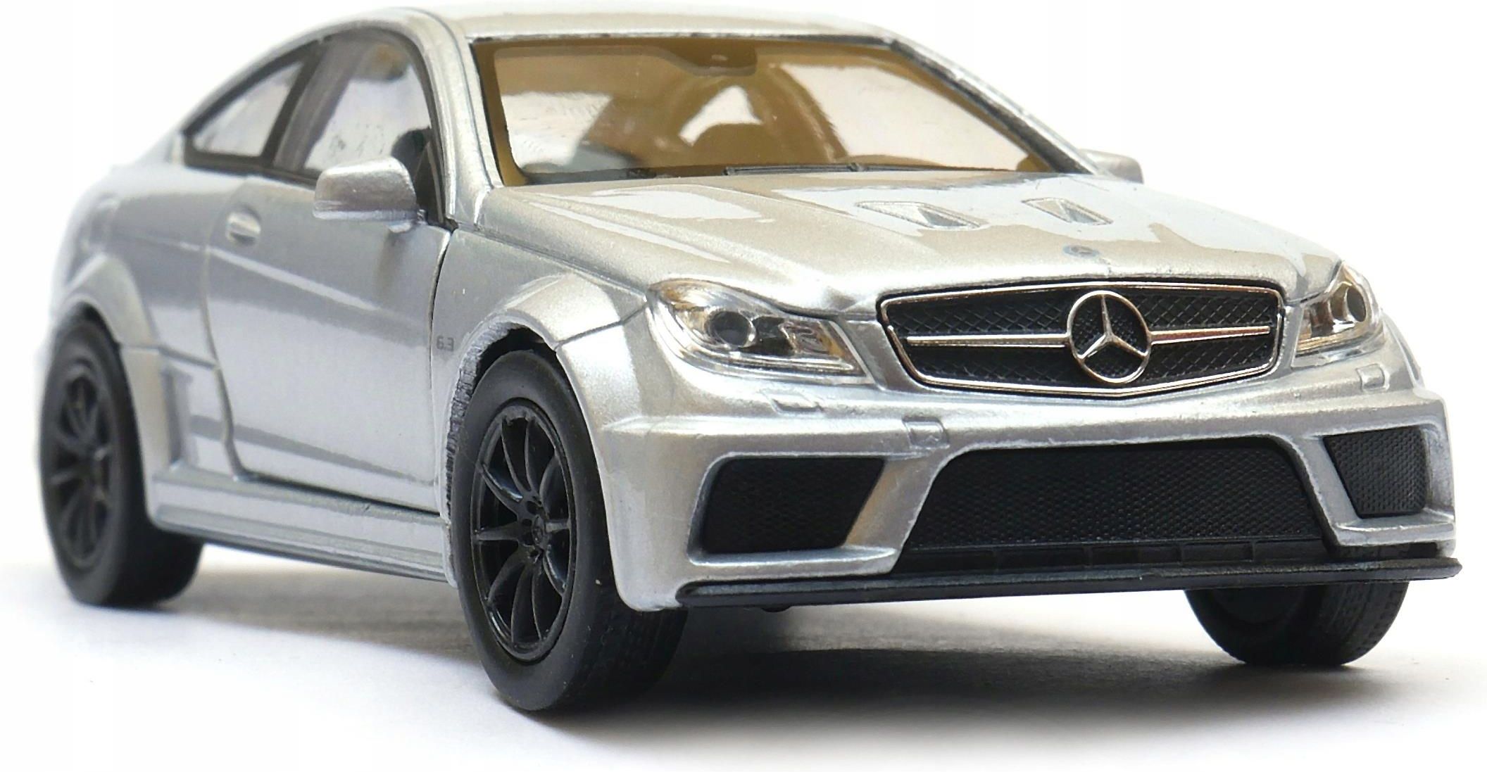 Welly Mercedes Benz C63 Amg 1:34 39 Srebrny 43675 - Ceny i opinie