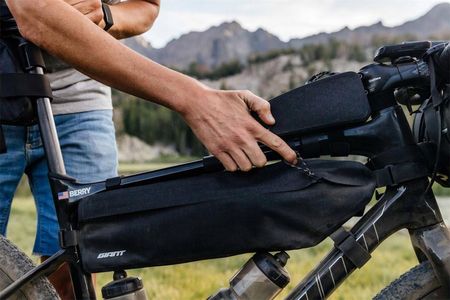 アクセサリー GIANT H2PRO HANDLE BAR BAG L アクセサリー GIANT H2PRO HANDLE BAR BAG L アクセサリー GIANT
