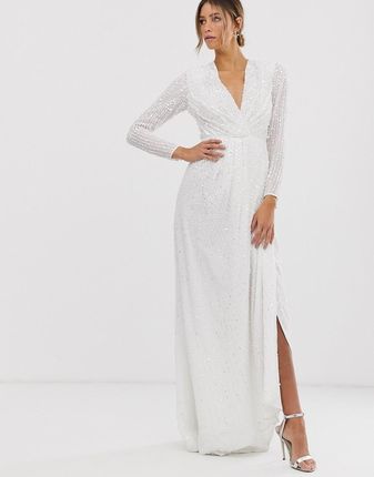 Biała sukienka model Alexa z głębokim defekt 32