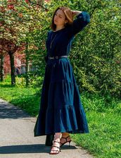 Lariko Studio Ciemnoniebieska Sukienka Maxi Z Muślinu Sandra
