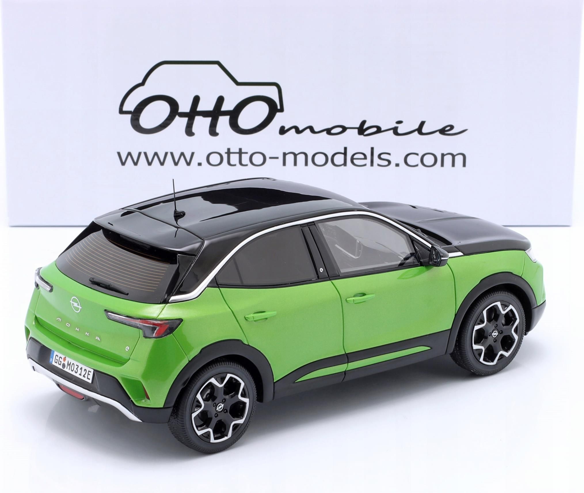 Opel Mokka E GS Line Grün 2021 Otto Mobile 1/18 | Modell-Auto-Shop