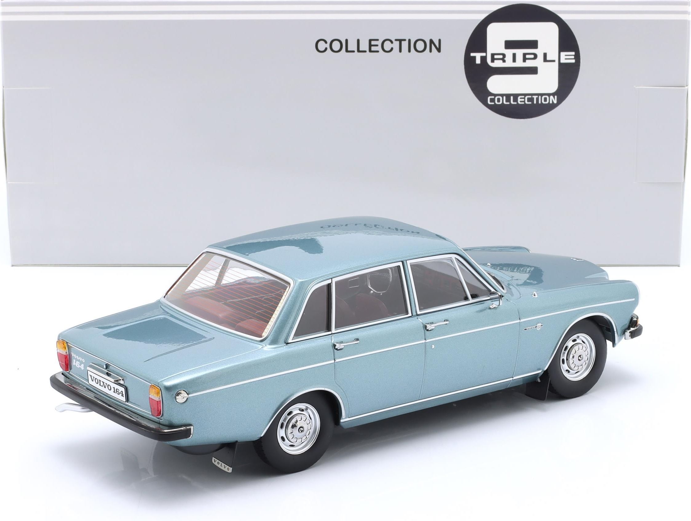 Triple 9 VOLVO 164 1970 WHITE 1:18