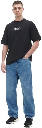 Cropp - Czarny T-shirt ze srebrnym nadrukiem - Czarny