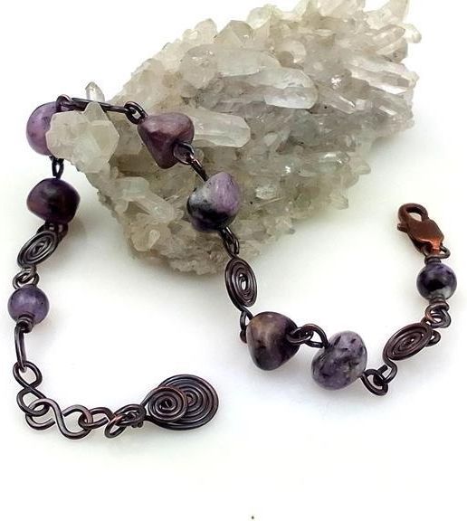 Kamyki naturalnego czaroitu bransoletka miedziana, obwód od 17 do 19