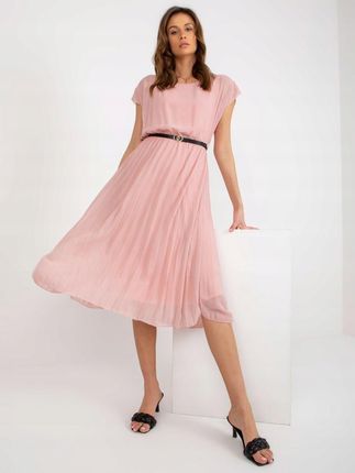 Sukienka plisowana jasnoróżowa midi z paskiem
