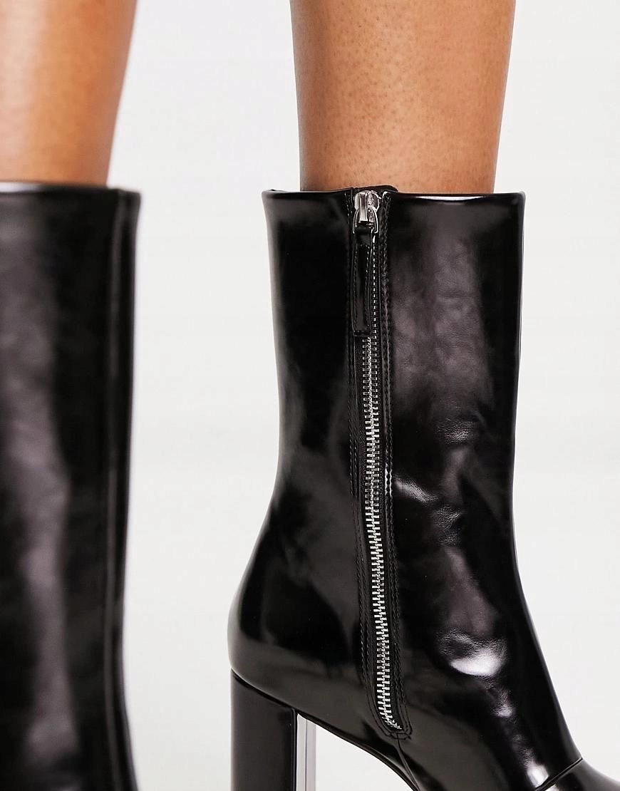 CHARLES & KEITH ブラックヒール 39 Charles & Keith yzq lakierowane czarne słupek botki 39