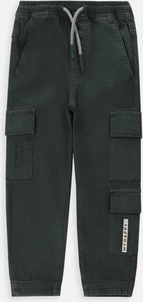 Spodnie tkaninowe zielone z kieszeniami o fasonie REGULAR