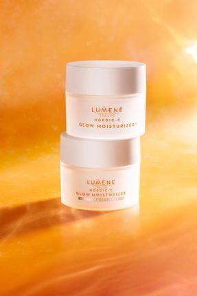 Krem Lumene Nordic-C [Valo] Bezzapachowy Rozświetlający Z Witaminą C Dla Każdego Typu Cery na dzień 50ml - zdjęcie 2