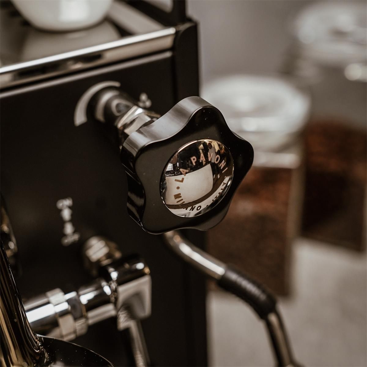 фото Ріжкова кавоварка еспресо La Pavoni New Cellini Classic Black (LPSCCB01EU)