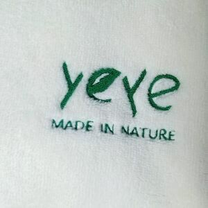 Yeye Made In Nature Poncho Welurowe Z Kapturem Yeye Kremowy