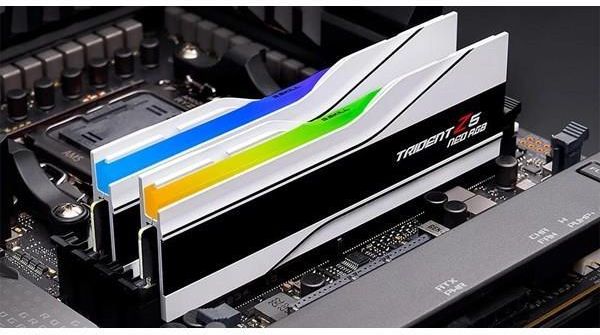 Pamięć RAM G.Skill Trident Z5 Neo Rgb Ddr56400 Wh C32 Dc 48Gb