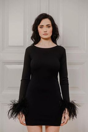 Mała czarna sukienka z piórkami na rękawach (Czarny, XS)
