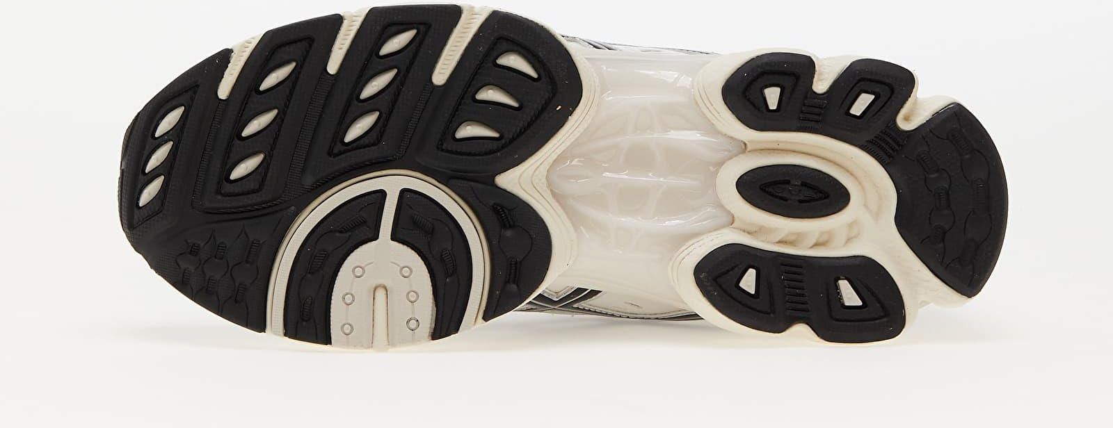 ASICS Gel nymbus9 25.0㎝　cream black ASICS Gel nymbus9 25.0㎝ cream black 通気性のいいスニーカー