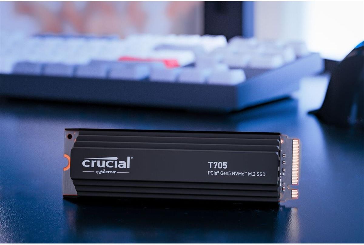 ま*！様 Crucial T705 4TB PCIe Gen5 NVMe SSD Crucial 4TB M.2 PCIe Gen5 NVMe T705 - Dyski SSD - Sklep