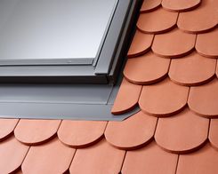 Velux Kołnierze Do Pokryć Łuskowych Grubych Edb 2000 Z Zestawem Do Ciepłego Montażu Bdx 66x140cm