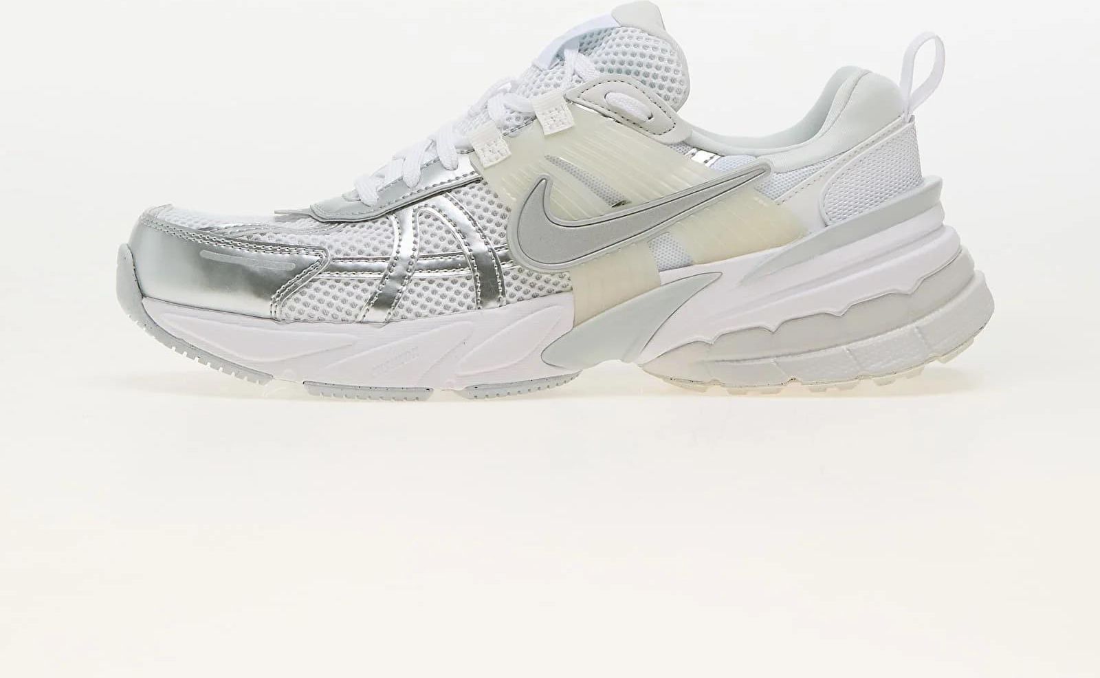 Nike v2k シルバー スニーカー NIKE/ ナイキ】V2K Run(Silver)（スニーカー）｜NIKE（ナイキ