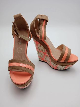 Modne damskie sandały na koturnie Intrépides Shoes, pomarańczowe Rozmiary BUTÓW: 37