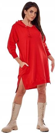 Sukienka z kapturem i dłuższym tyłem czerwony