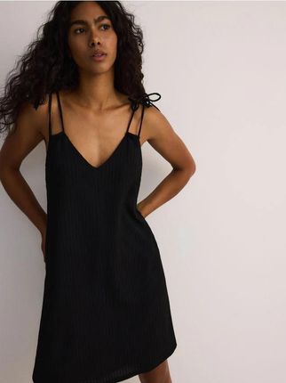 Reserved - Sukienka mini na ramiączkach - czarny