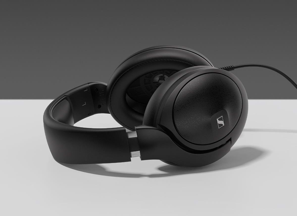 Sennheiser HD 620S Closed-Back Dynamic Headphones - Open Box