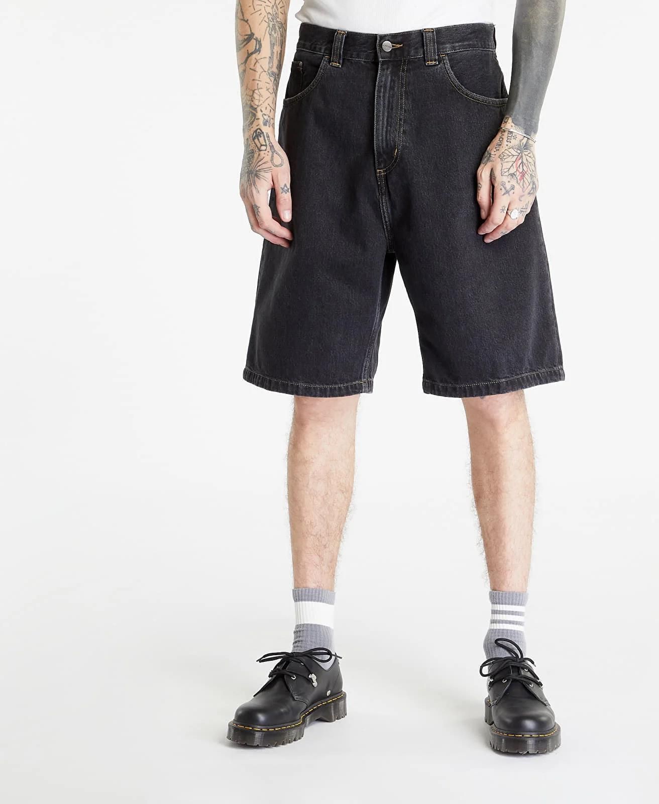 カーハート BRANDON SHORT Black stone washed S Szorty Carhartt WIP Brandon Short Black Stone Washed | Footshop
