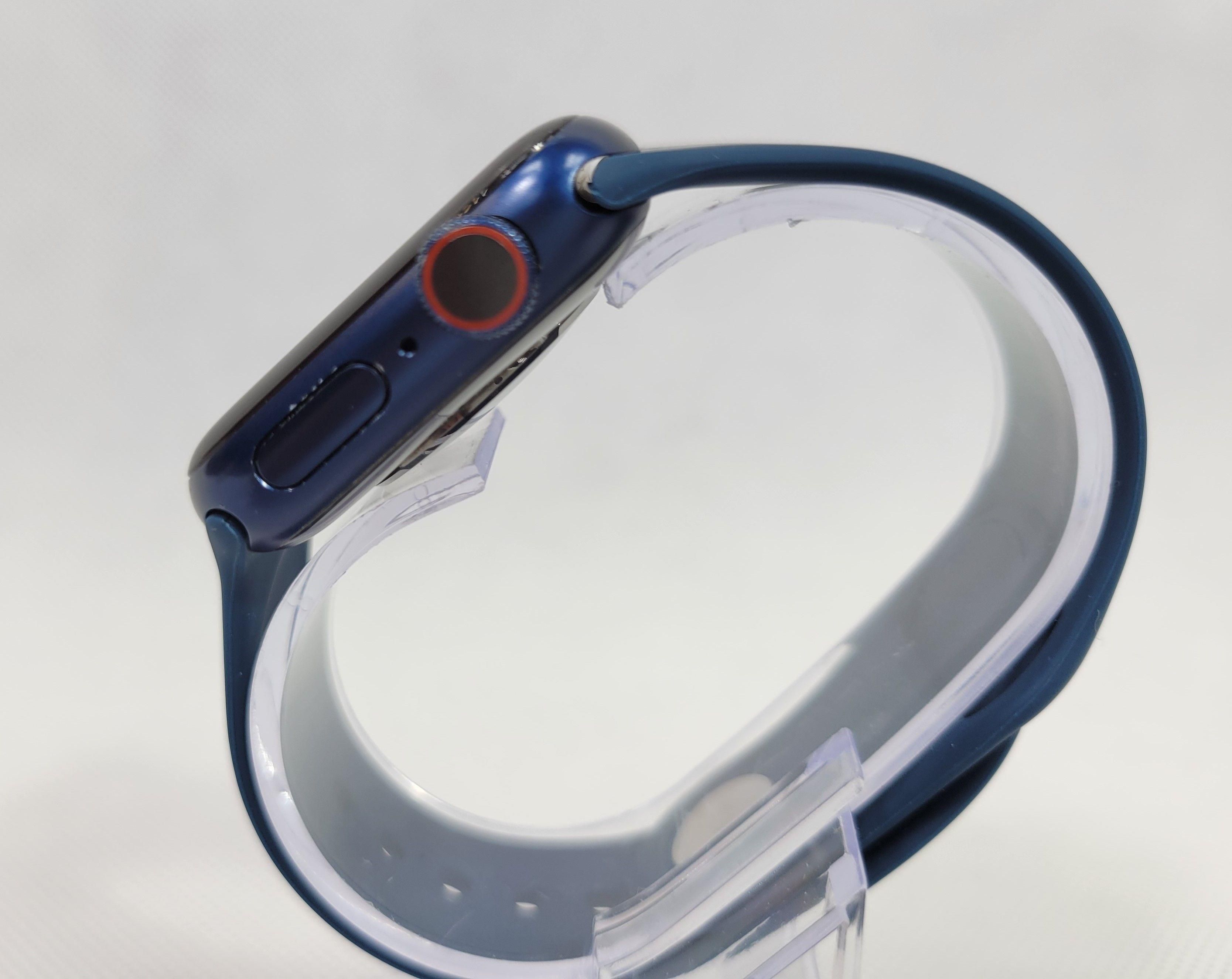Apple Watch - Apple Watch series 6 40mm 最新 Apple Watch Series 6 Aluminium 40 mm (2020) | GPS
