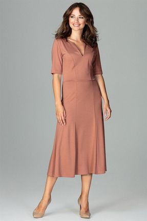 Sukienka midi z lekko rozkloszowanym dołem z ciekawie wyciętym dekoltem