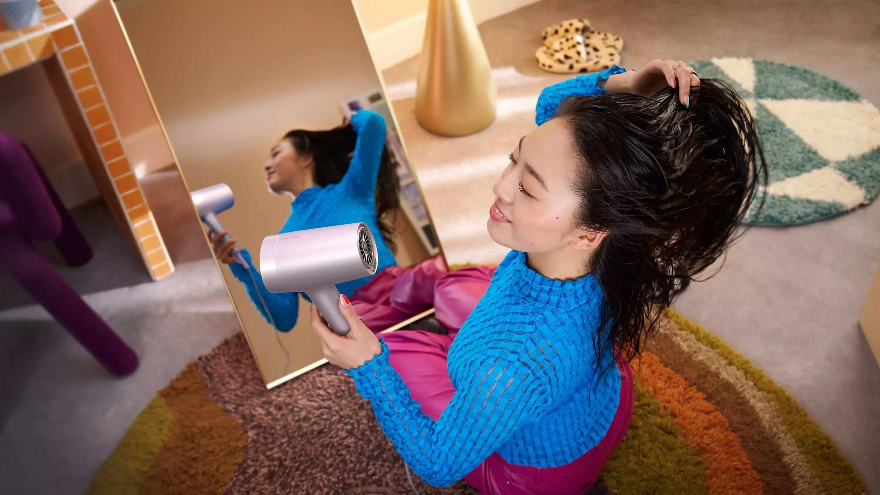 фото Фен Philips BHD713/10