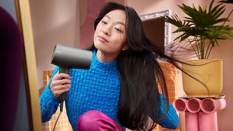 фото Фен Philips BHD713/10