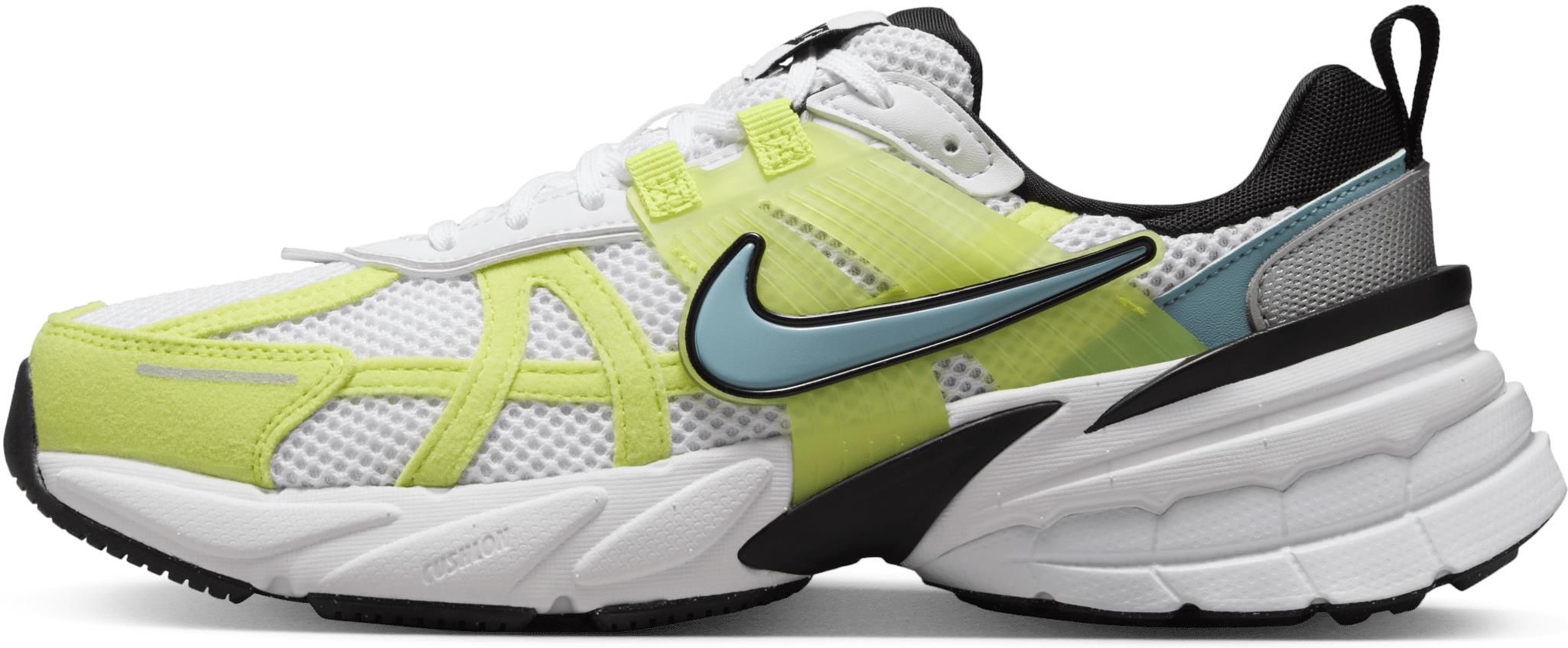 NIKE　V2K　RUN Nike Sportswear V2K RUN - Sneakersy niskie/biały - Zalando.pl
