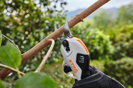 Stihl sekator akumulatorowy ASA 20 z akumulatorem AS2 i ładowarką AL 101 - zdjęcie 2
